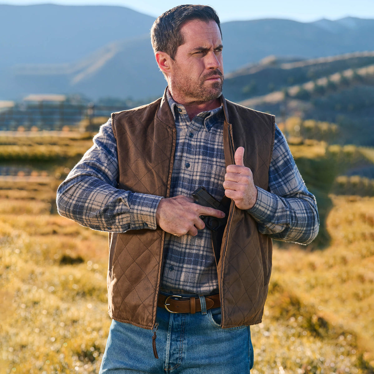 Kennesaw CC Twill Vest - Tan
